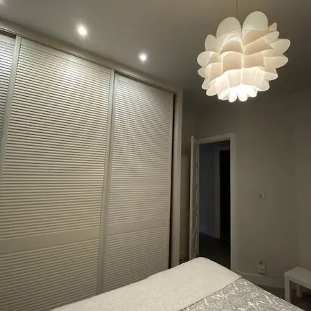 Centrico Y Moderno En Apartamento