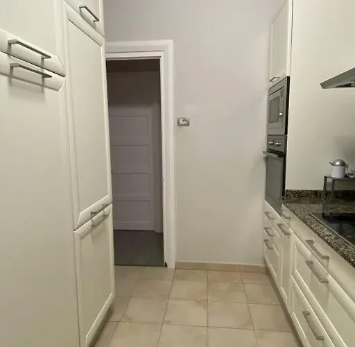 Centrico Y Moderno En Appartamento